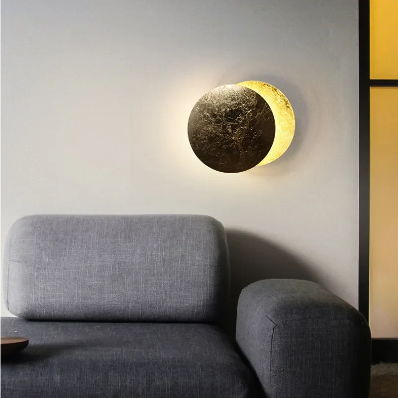 Applique Murale LED Design Éclipse Dorée