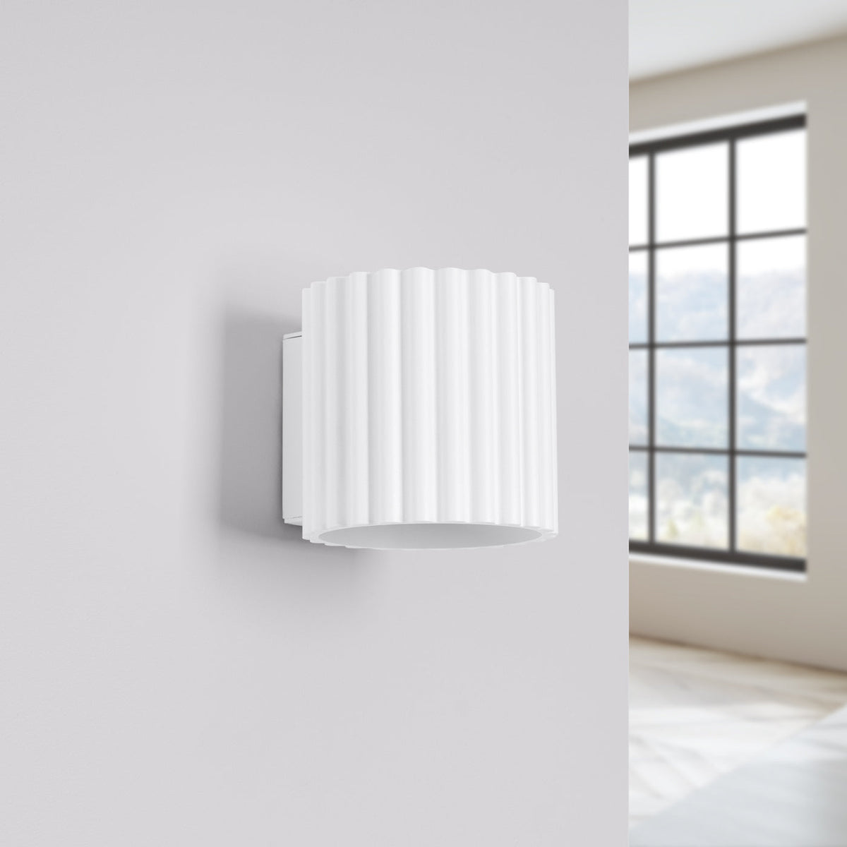 Applique murale Aura cannelée aluminium blanc