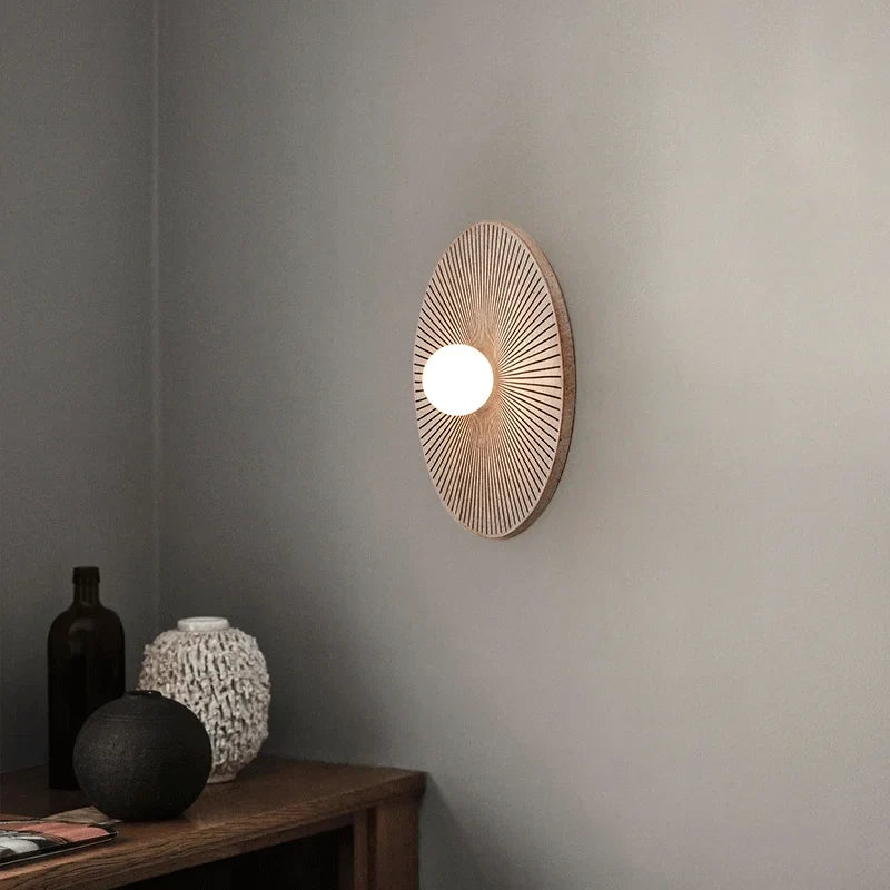 Applique Murale Ronde en Bois Massif, Motif Soleil Japandi
