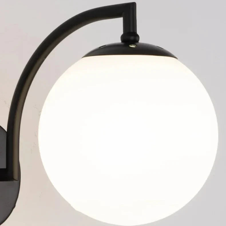 Applique Murale Boule Verre LED Nordique