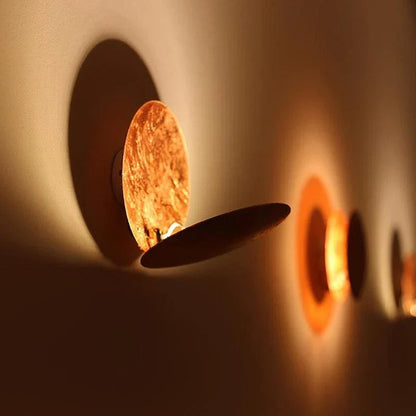 Applique Murale LED Design Éclipse Dorée