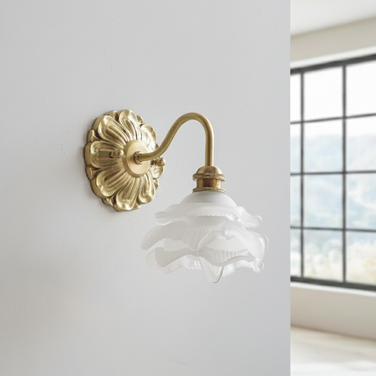 Applique Murale Fleur en Laiton et Verre Dépoli, Esprit Rétro