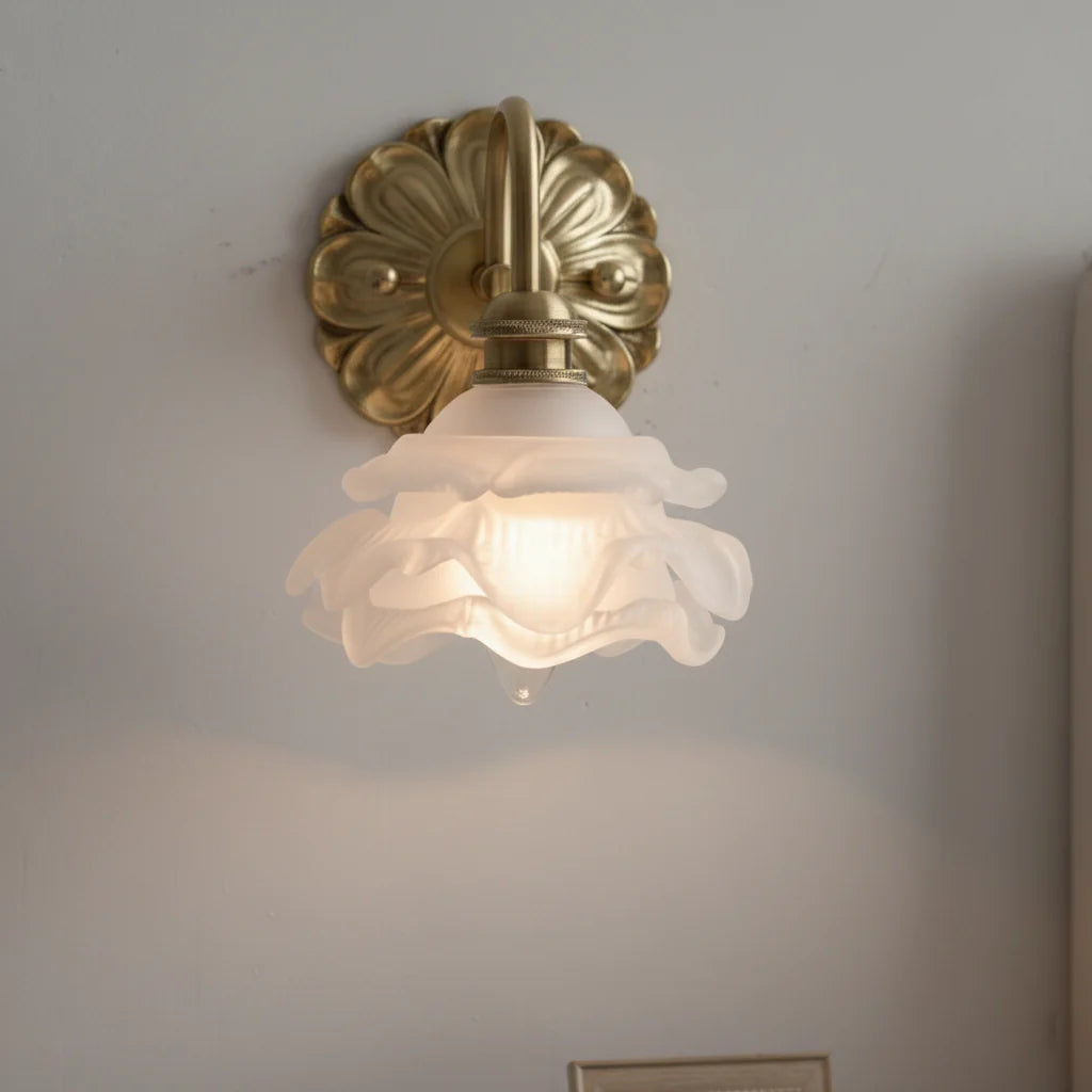Applique Murale Fleur en Laiton et Verre Dépoli, Esprit Rétro