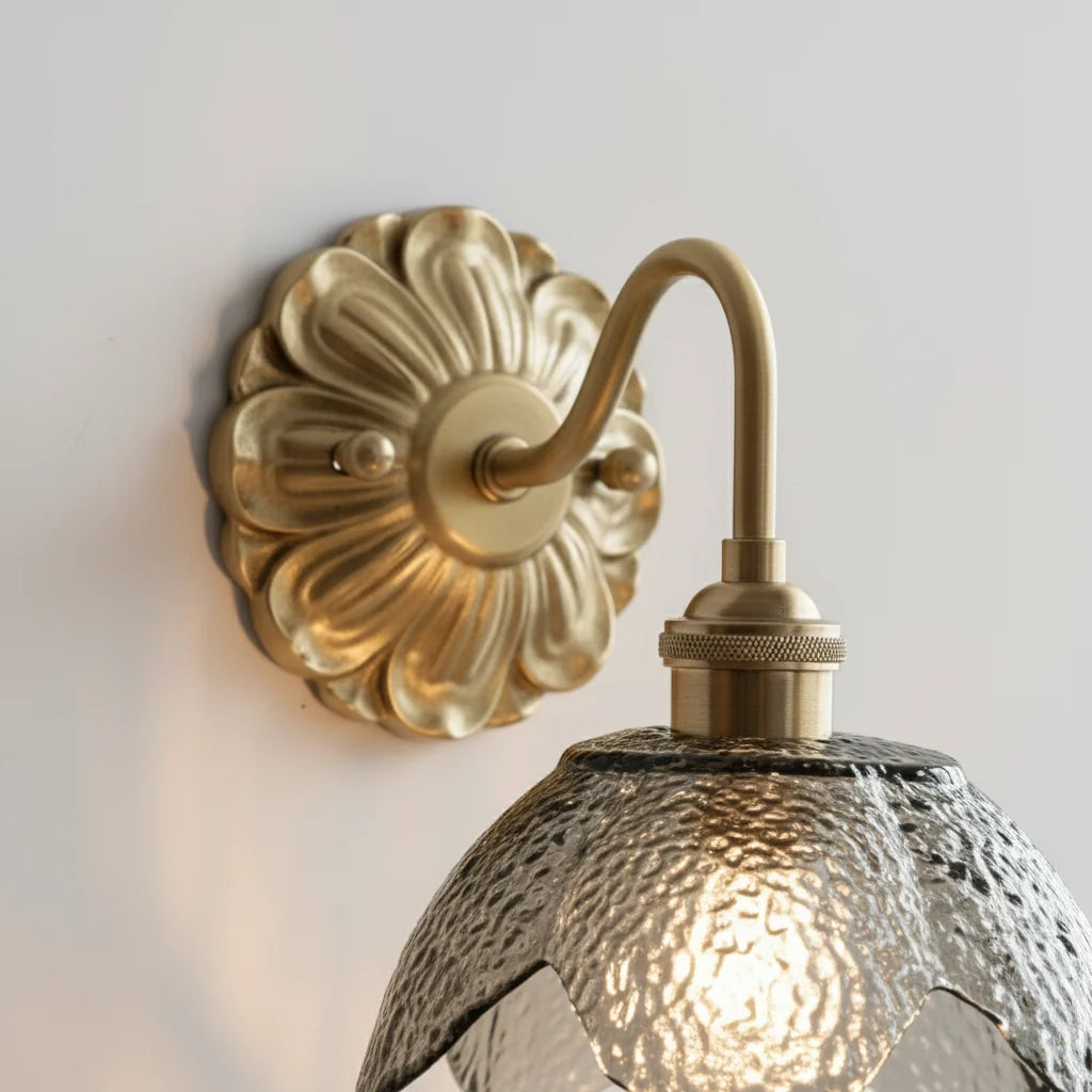 Applique Murale Fleur en Verre Texturé et Laiton Doré
