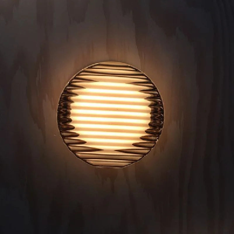 Applique Murale LED Boule Acrylique Ondulée