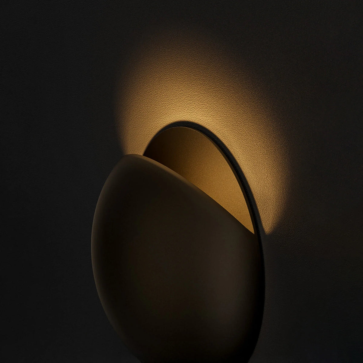 Applique Murale LED Carapace Minimaliste