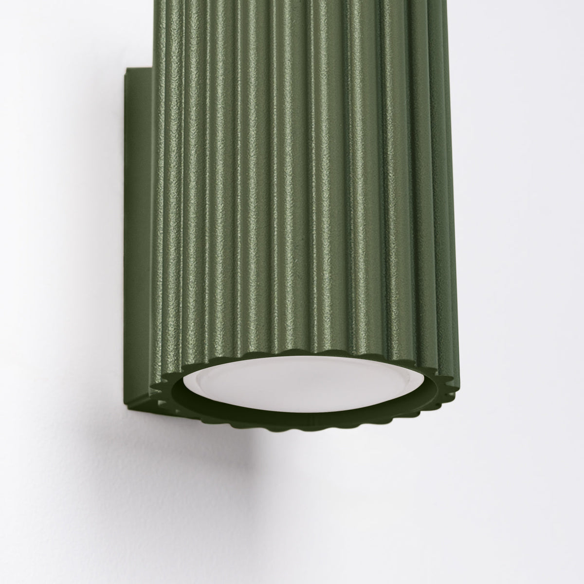 Applique Murale Oslo 10 cm en Aluminium Cannelé Vert Olive