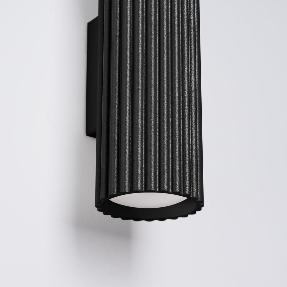 Applique Murale Oslo 30 cm en Aluminium Cannelé Noir