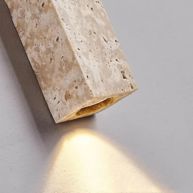 Applique Murale Verticale Pierre LED