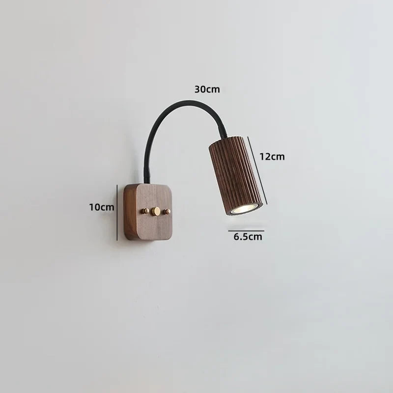 Applique Murale Liseuse Orientable Cylindre Cannelé en Bois de Noyer