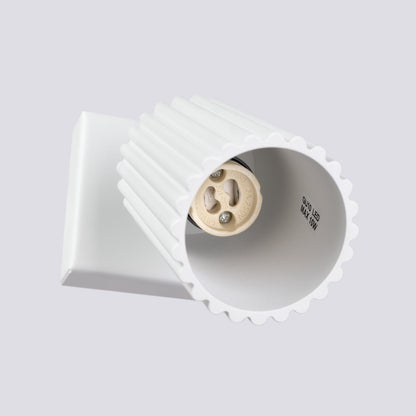 Applique Murale Orientable Oslo en Aluminium Cannelé Blanc