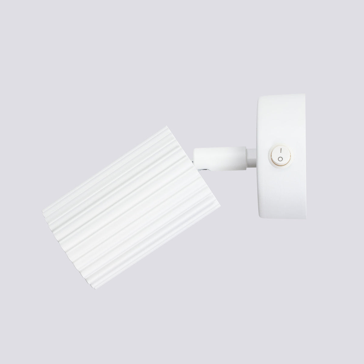 Applique Murale Orientable Oslo avec Interrupteur en Aluminium Cannelé Blanc