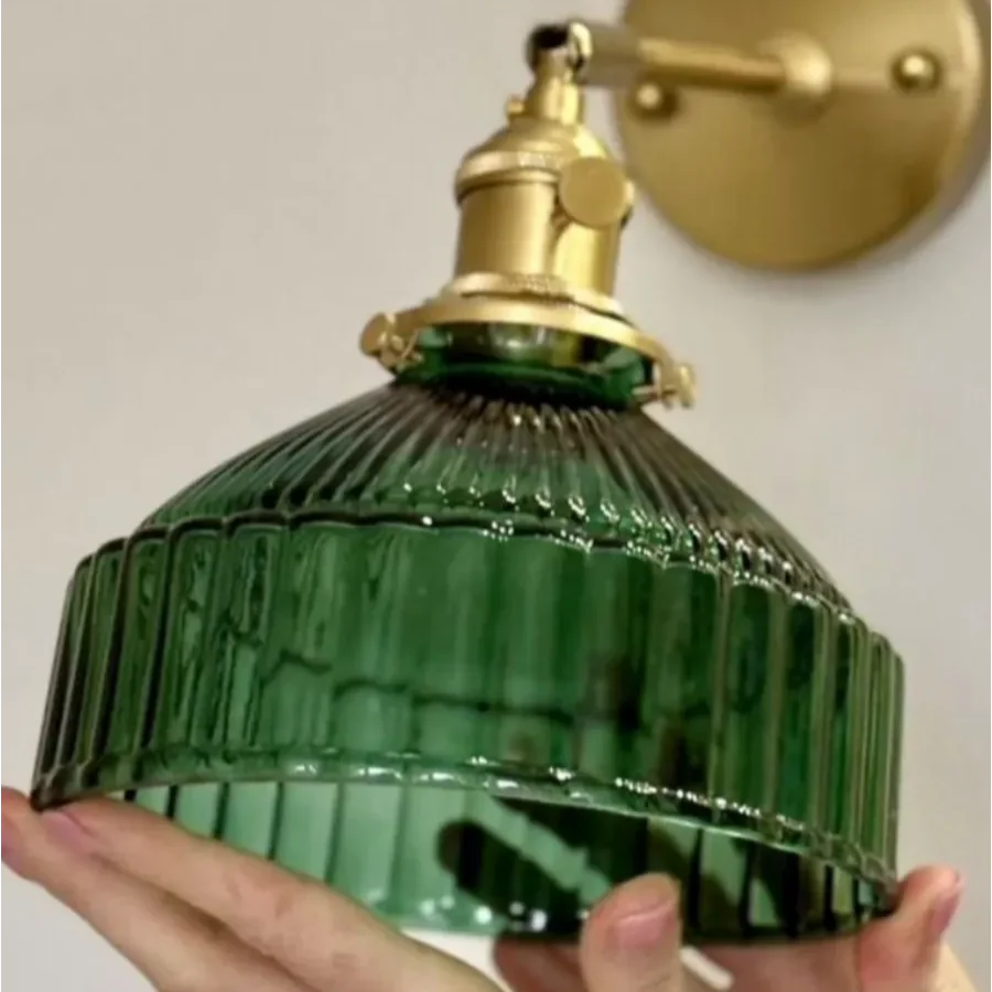 Applique Murale Verre Strié Vert et Laiton, Bras Orientable Style Vintage