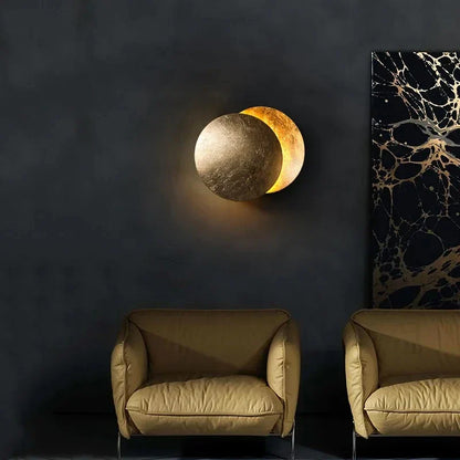 Applique Murale LED Design Éclipse Dorée